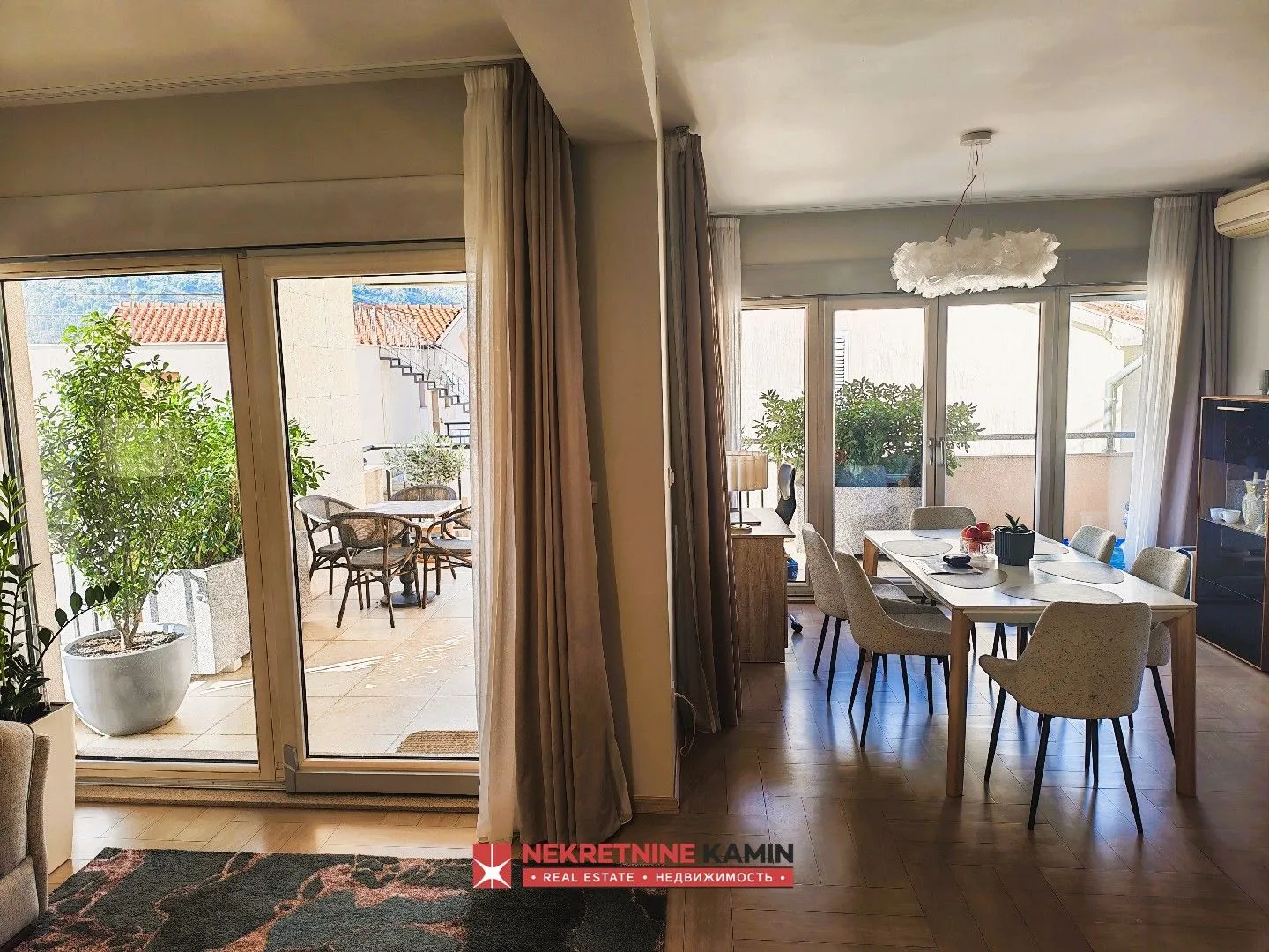 Prodaja, trosoban stan, 114m², Dobrota, Kotor