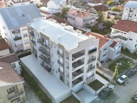 Prodaja, jednosoban stan, 52m², Stari Aerodrom, Podgorica - image 18