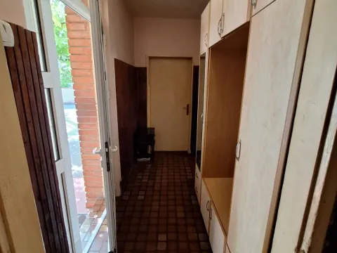 Prodaja, kuća, 90m², Tološi, Podgorica - image 8