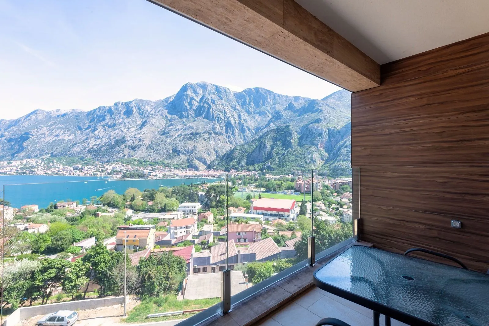 Rent, three bedroom apartment, 141m², Škaljari, Kotor