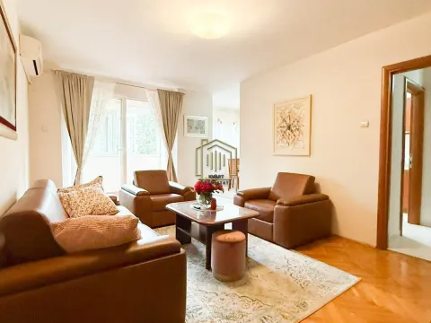 Prodaja, jednosoban stan, 63m², Preko Morače, Podgorica - image 1