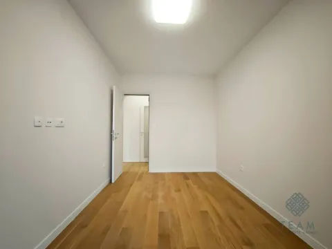 Rent, office space, 70m², Central Point, Podgorica - image 6