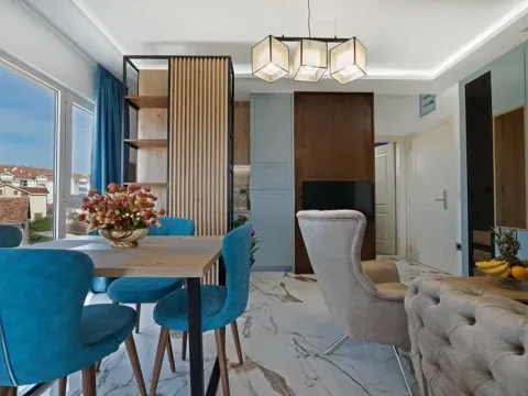 Izdavanje, dvosoban stan, 50m², Centar, Tivat - image 3