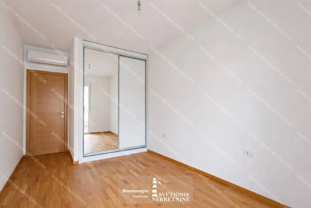 Prodaja, dvosoban stan, 87m², Baošići, Herceg Novi