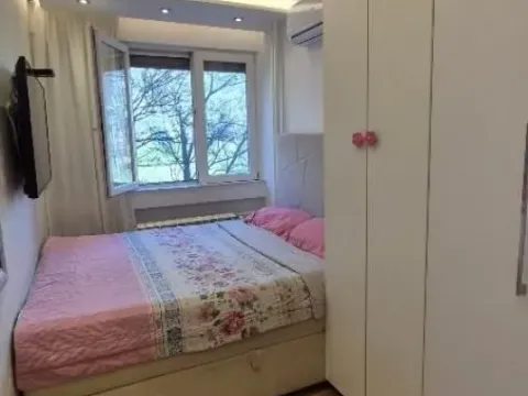 Sale, four bedroom apartment, 69m², Zvezdara Sve Podlokacije, Beograd - image 8