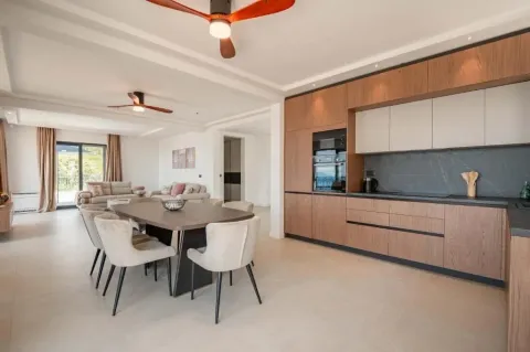Rent, house, 318m², Reževići, Budva - image 20