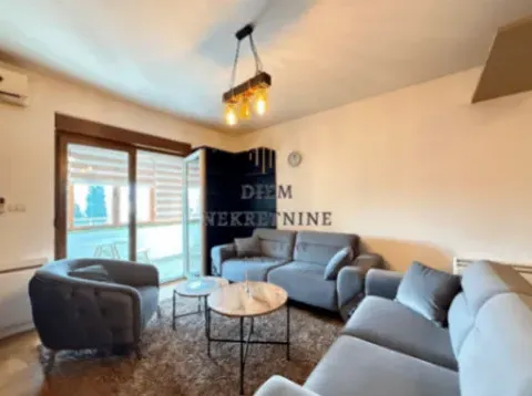 Prodaja, jednosoban stan, 50m², City Kvart, Podgorica - image 11