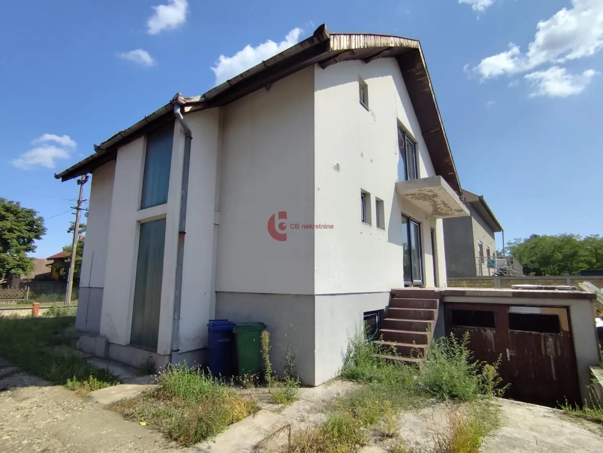 Prodaja, kuća, 210m², Makova Sedmica, Subotica