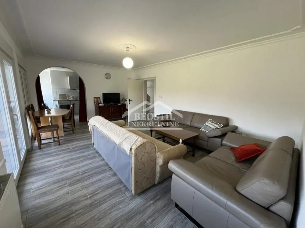 Prodaja, kuća, 987m², Jugovo, Smederevo