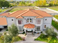 Prodaja, kuća, 560m², Begovina, Danilovgrad - image 5