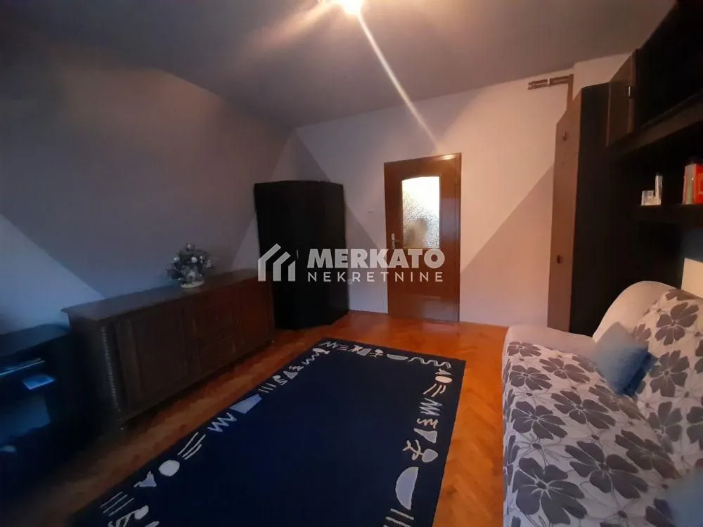 Prodaja, kuća, 369m², Centar, Zrenjanin