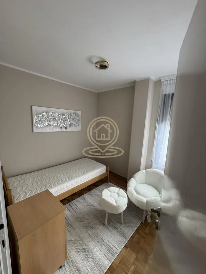 Rent, four bedroom apartment, 94m², Čukarica, Beograd