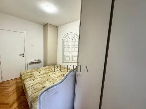 Rent, one bedroom apartment, 40m², Centar, Podgorica - image 10