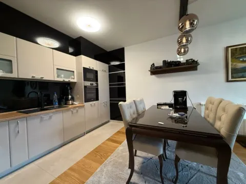 Sale, two bedroom apartment, 77m², New City, Podgorica - image 9