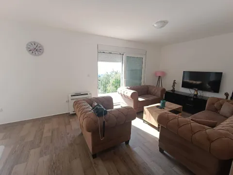 Rent, three bedroom apartment, 88m², Kavač, Kotor - image 3