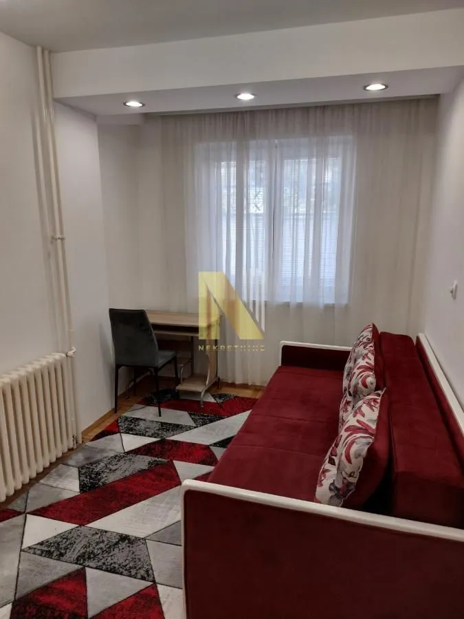 Izdavanje, dvosoban stan, 34m², Socijalno, Novi Sad Sve Podlokacije