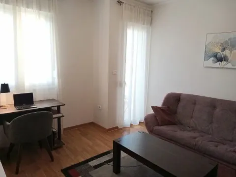Rent, one bedroom apartment, 42m², City Kvart, Podgorica - image 3