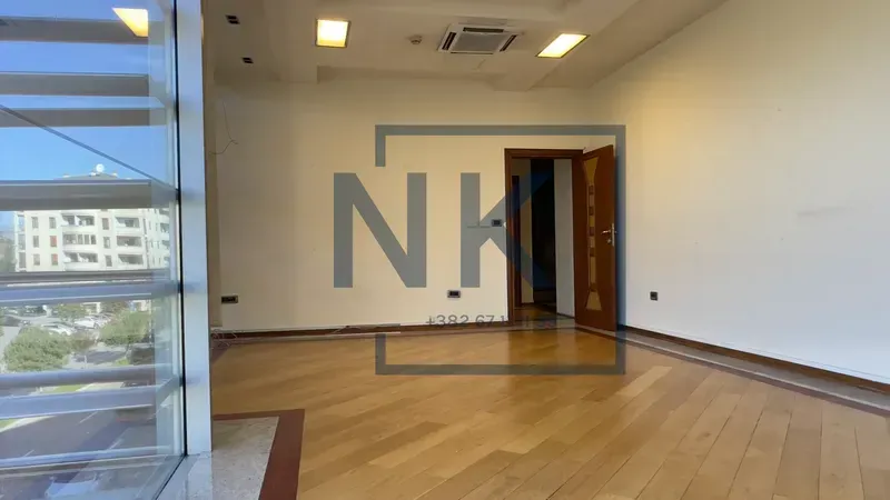 Rent, office space, 130m², Momišići, Podgorica