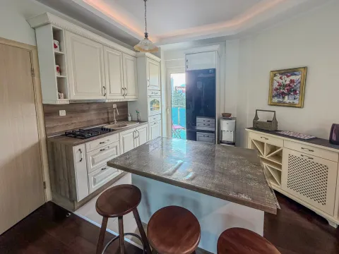 Prodaja, dvosoban stan, 89m², Bečići, Budva - image 9