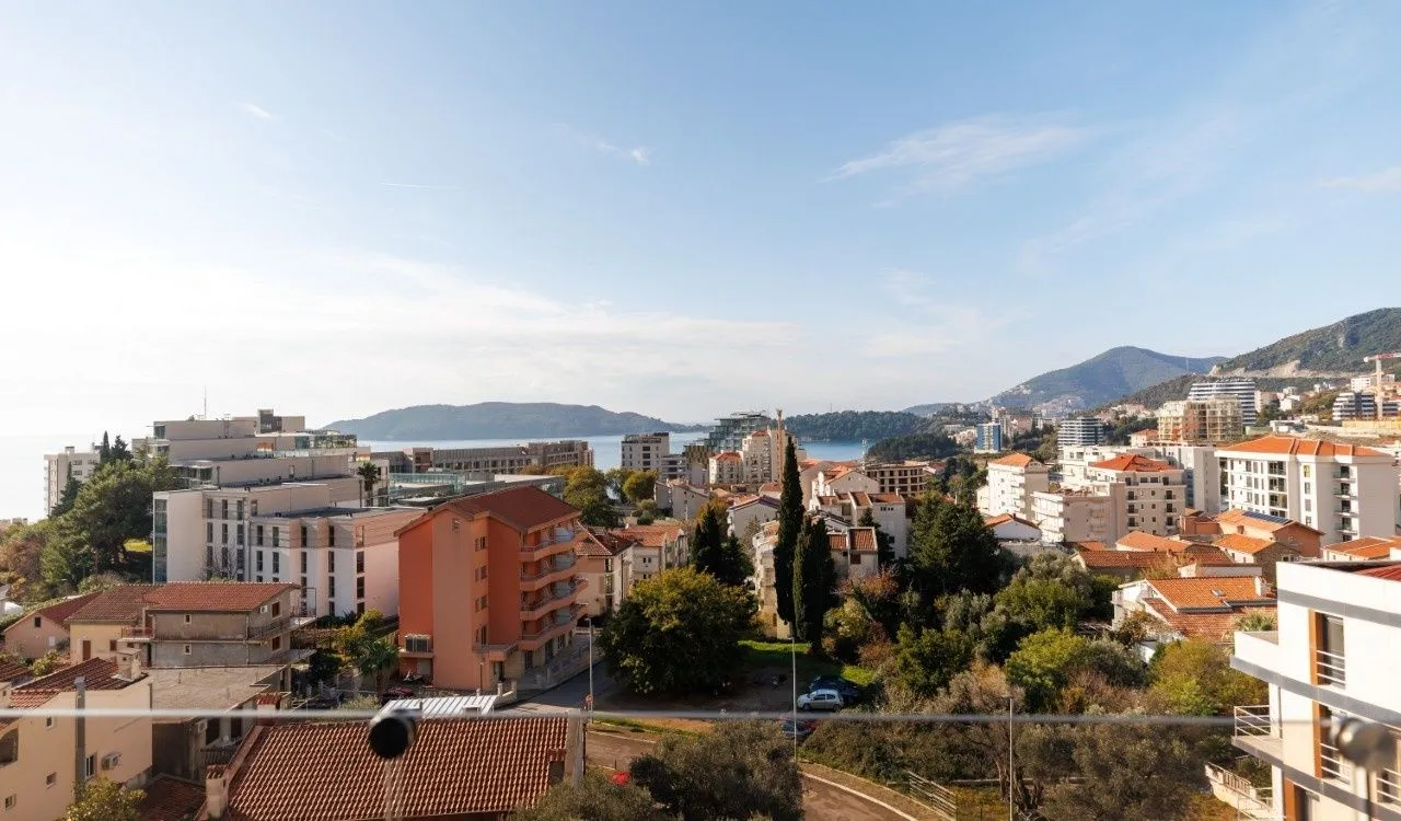 Prodaja, trosoban stan, Bečići, Budva
