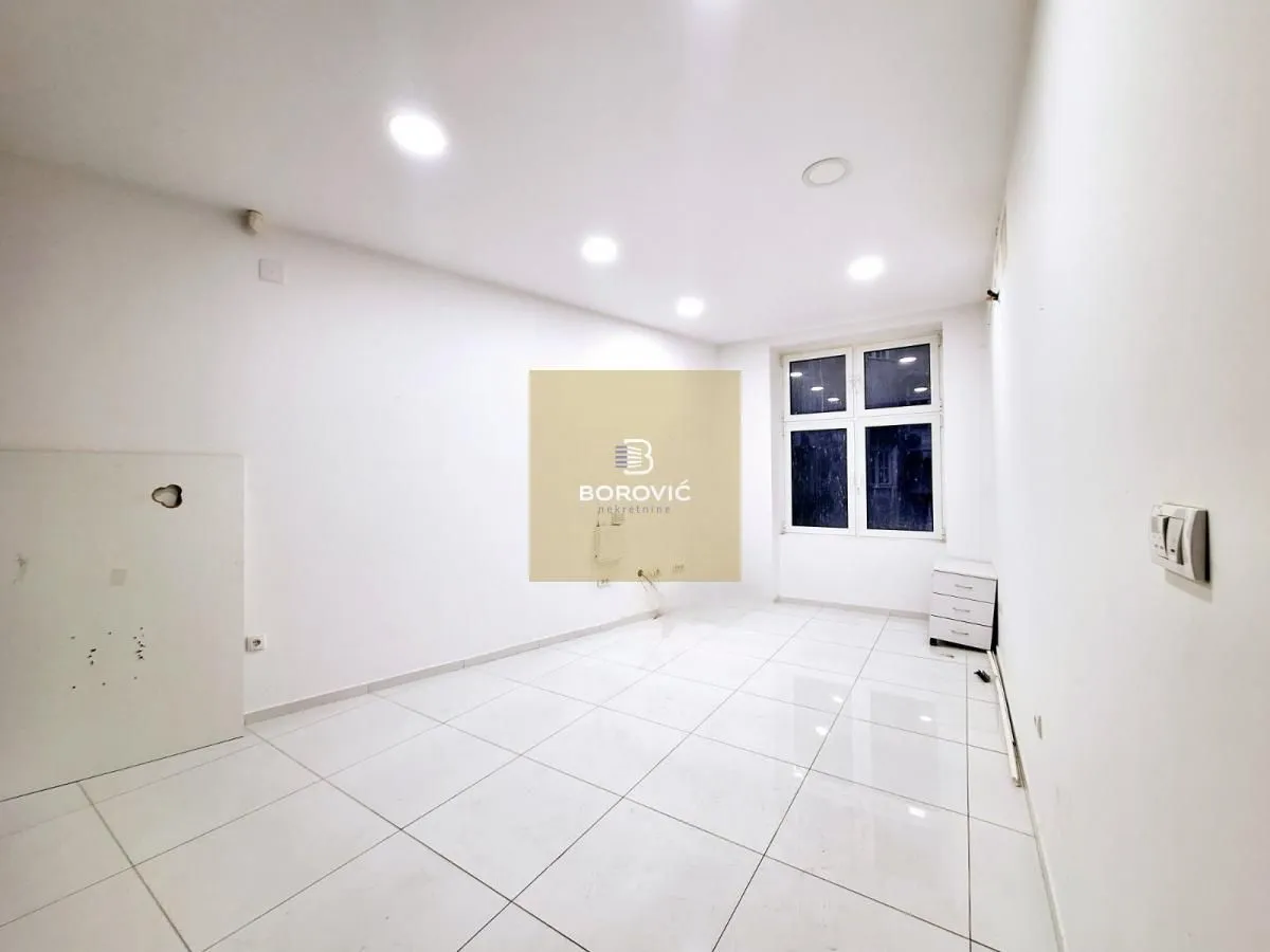 Rent, office space, 179m², Stari Grad, Beograd