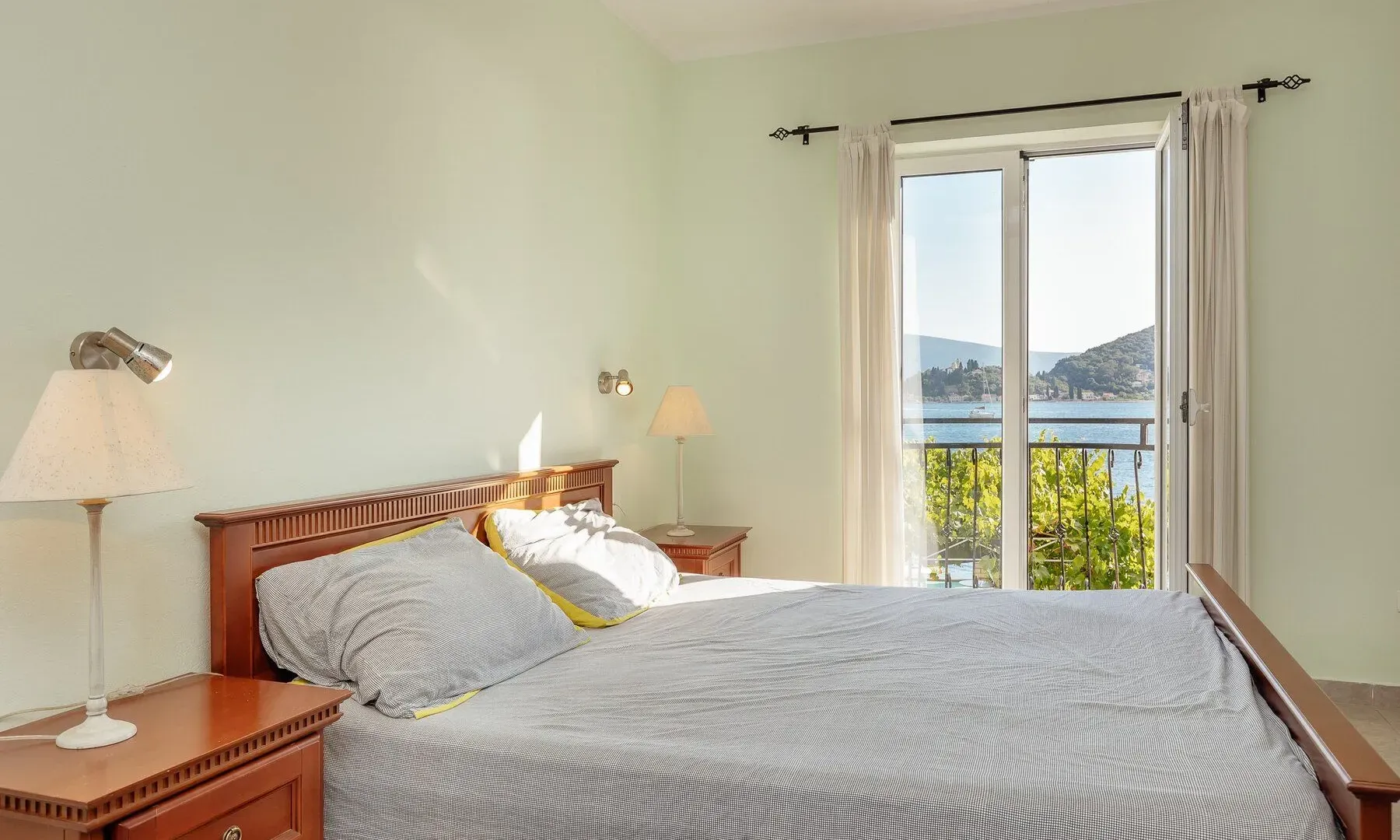 Prodaja, kuća, 291m², Lepetani, Tivat