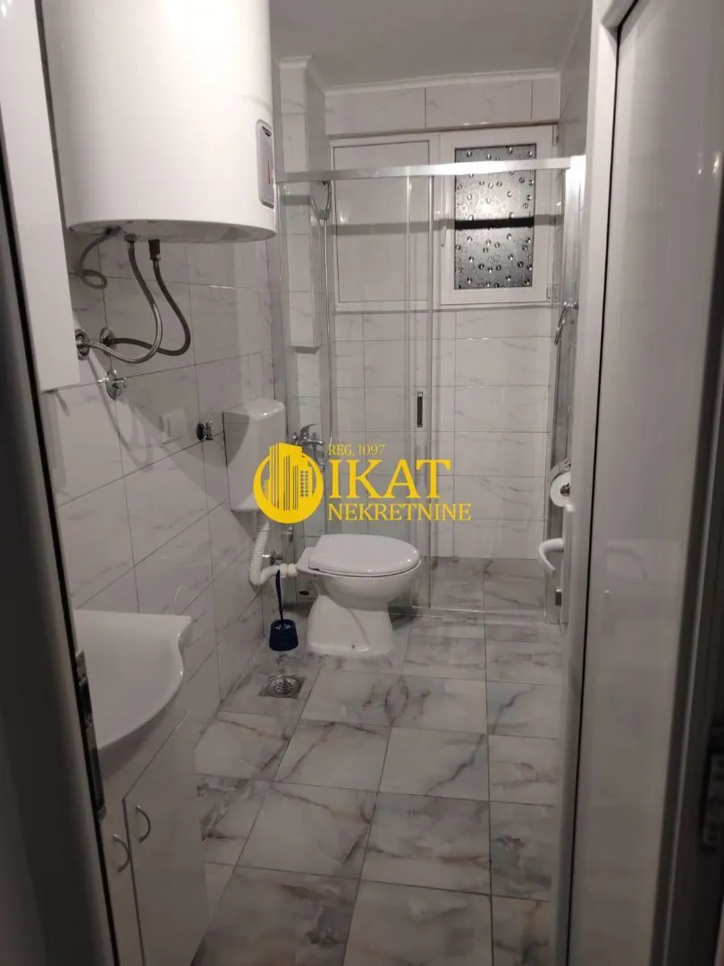 Izdavanje, jednosoban stan, 45m², Banovo Brdo, Beograd