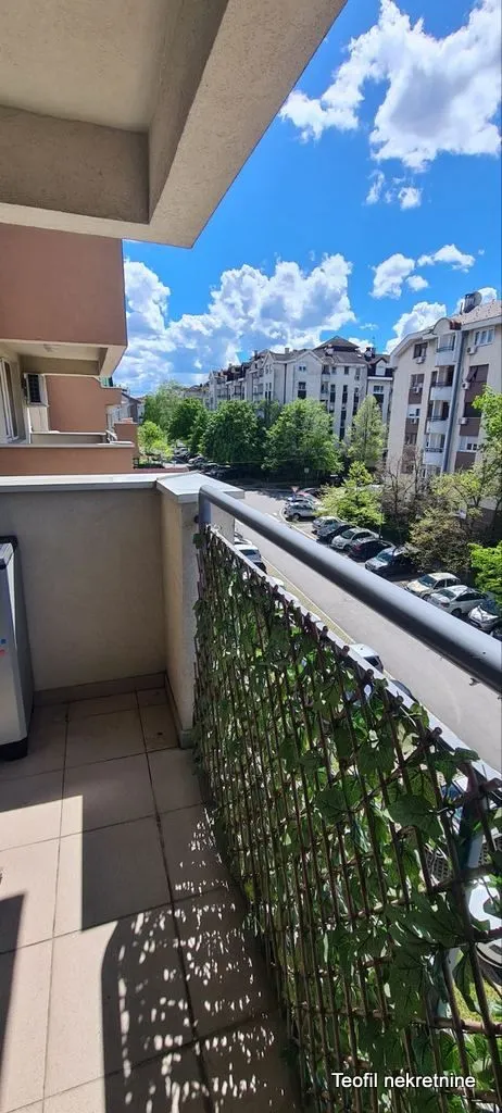 Izdavanje, jednosoban stan, 40m², Žarkovo, Beograd