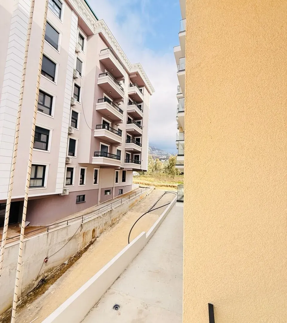 Sale, two bedroom apartment, 72m², Ilino, Bar