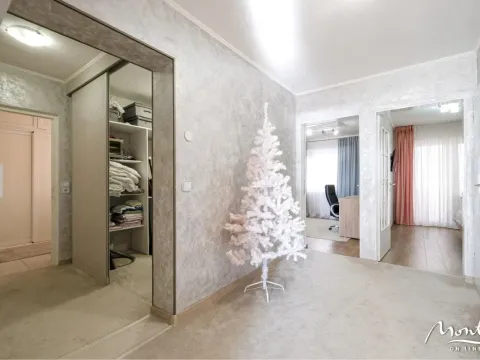 Prodaja, dvosoban stan, 110m², Centar, Tivat - image 16