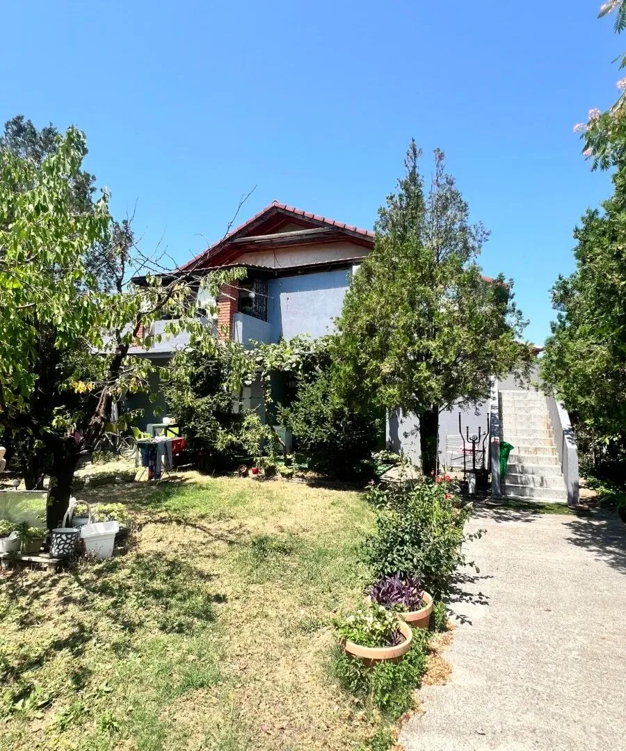 Izdavanje, trosoban stan, 115m², Zelenika, Podgorica