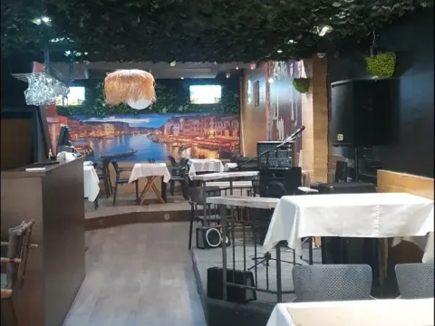 Prodaja, poslovni prostor, 136m², Centar, Podgorica - image 4