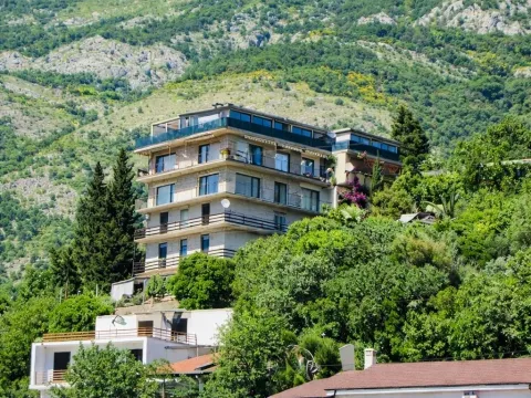 Ugostiteljski objekat in Sutomore