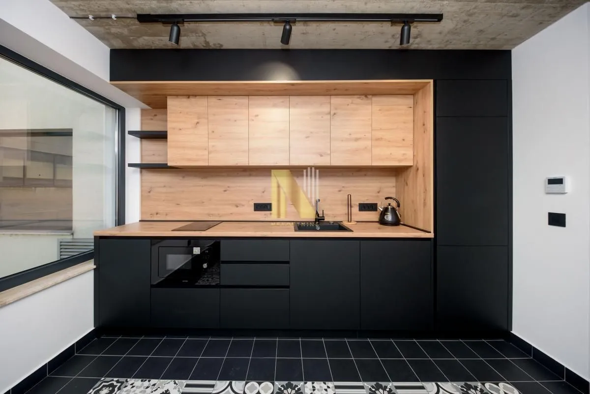 Rent, office space, 279m², Bulevar Oslobodjenja, Novi Sad Sve Podlokacije