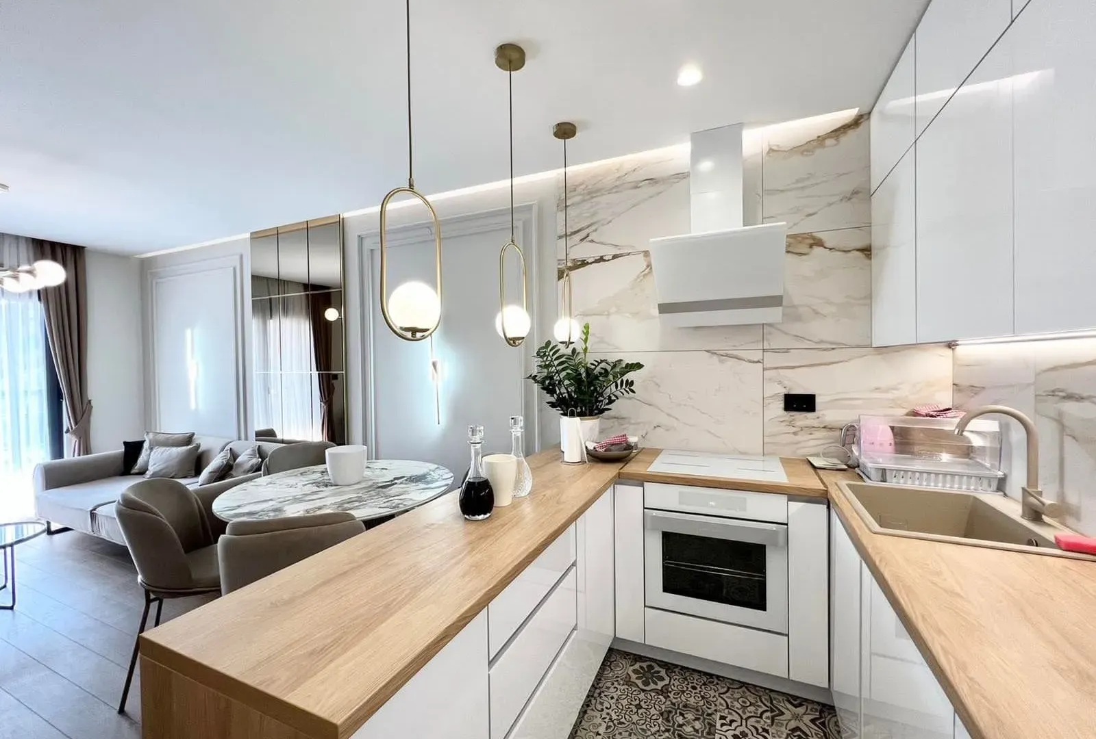 Izdavanje, dvosoban stan, 70m², Ljubović, Podgorica