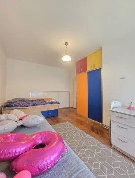 Prodaja, kuća, 289m², Tološi, Podgorica - image 11