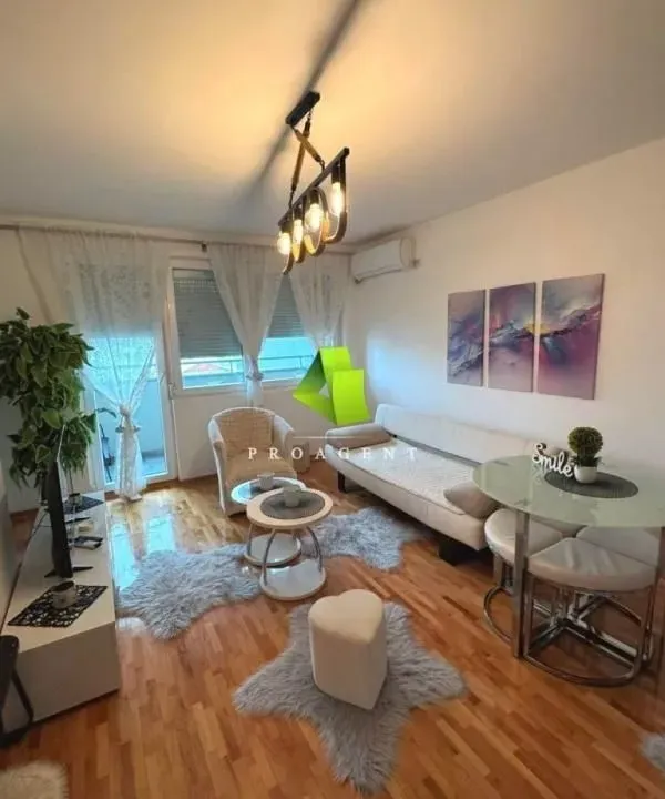 Rent, one bedroom apartment, 40m², Medijana, Niš