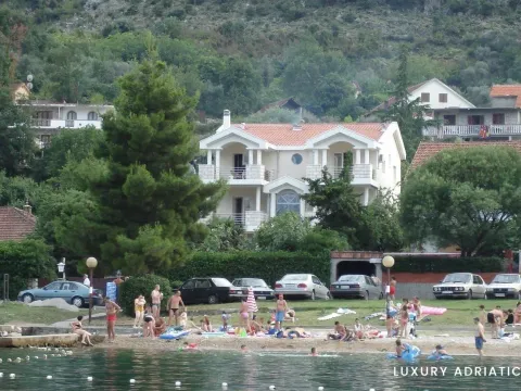 Prodaja, kuća, 670m², Prčanj, Kotor - image 4