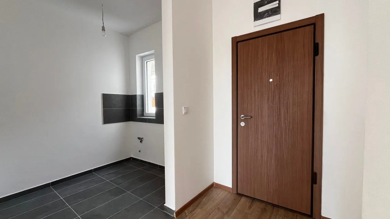 Sale, two bedroom apartment, 54m², Petrovac, Budva