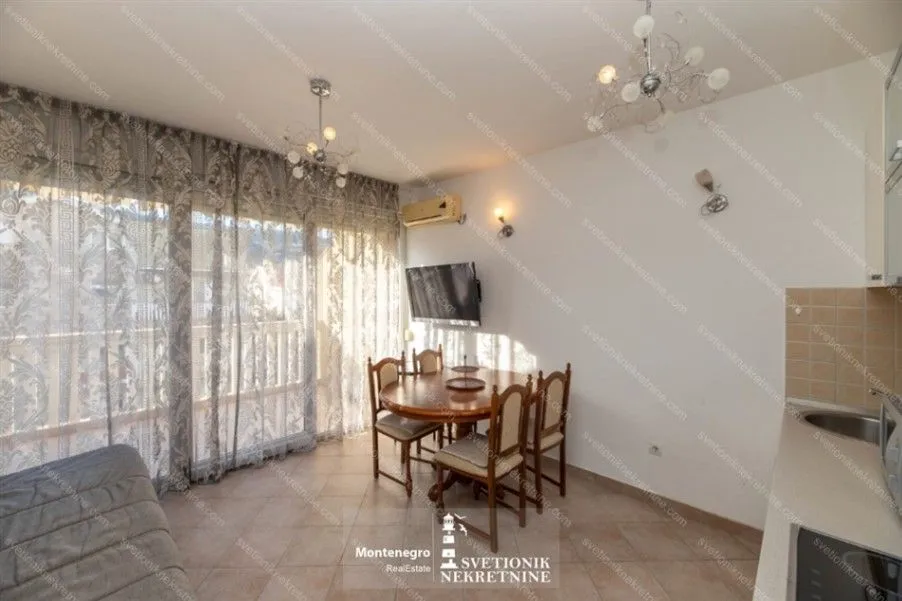 Prodaja, dvosoban stan, 65m², Đenovići, Herceg Novi
