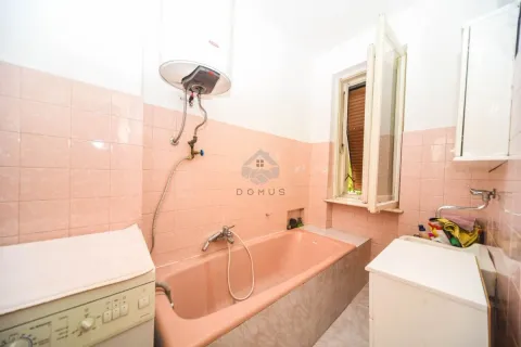 Rent, two bedroom apartment, 80m², Centar, Podgorica - image 7