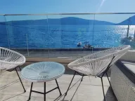 Izdavanje, stan, 70m², Tivat, Crna Gora - image 1