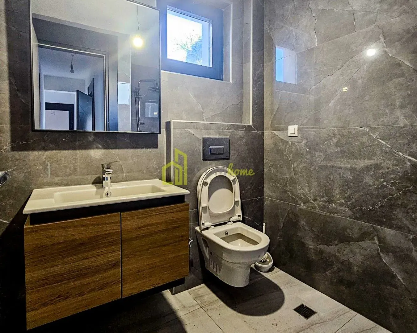 Sale, two bedroom apartment, 78m², Sveti Stefan, Budva