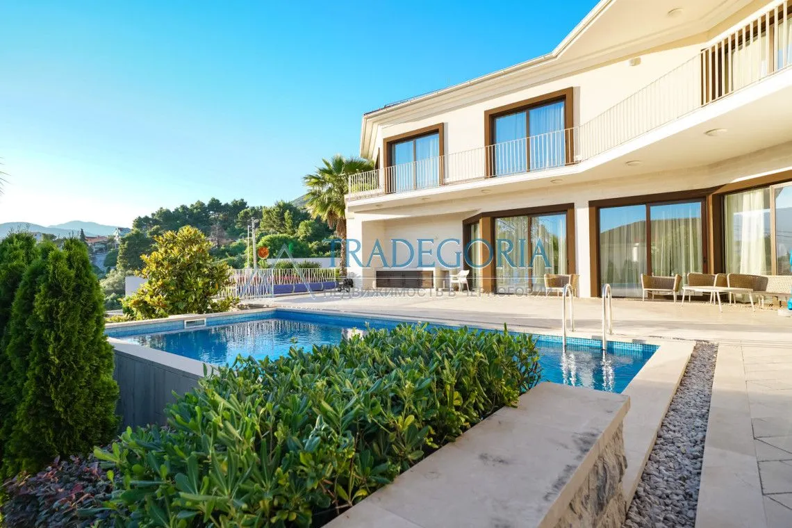 Prodaja, kuća, 285m², Tivat, Crna Gora