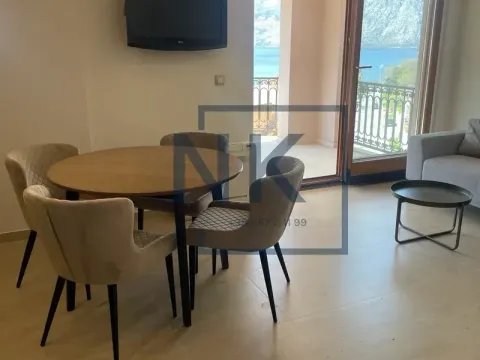 Prodaja, dvosoban stan, 106m², Dobrota, Kotor - image 4