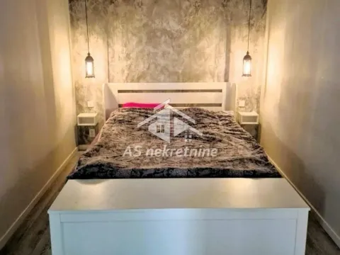 Izdavanje, četvorosoban stan, 100m², Autokomanda, Voždovac Sve Podlokacije - image 12