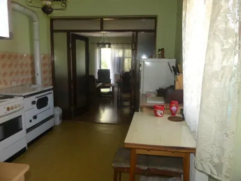 Prodaja, kuća, 250m², Kolonija, Jagodina - image 2