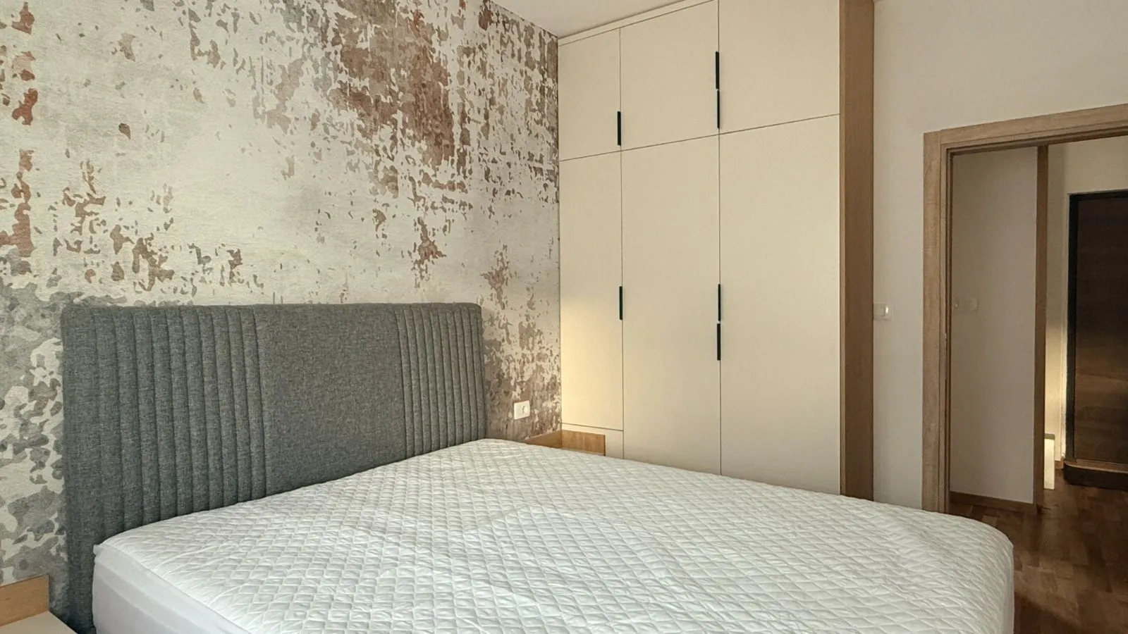 Sale, one bedroom apartment, 43m², Bečići, Budva