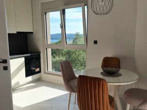 Rent, one bedroom apartment, 41m², Tripovići, Tivat - image 4