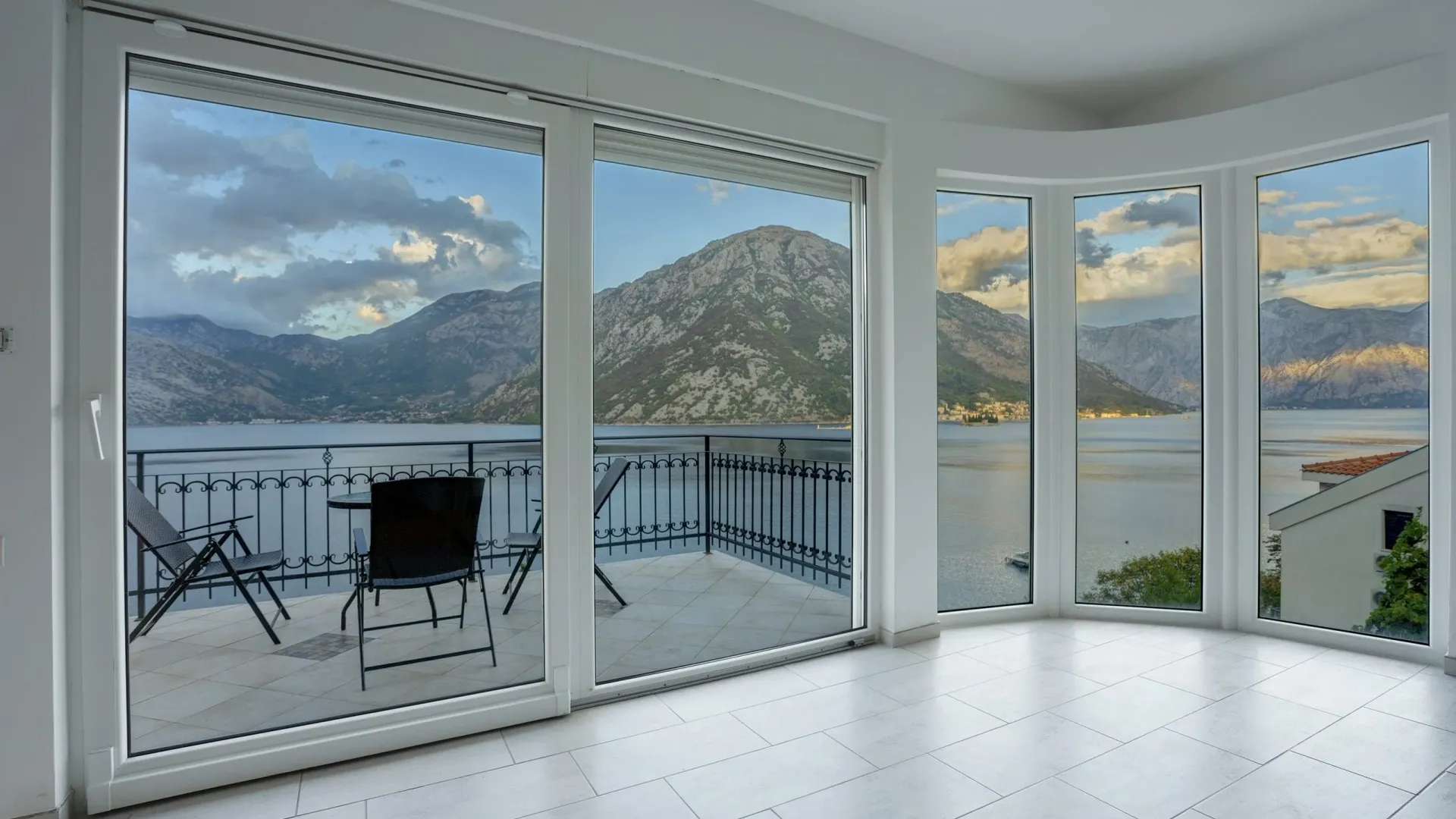 Sale, house, 358m², Kostanjica, Kotor